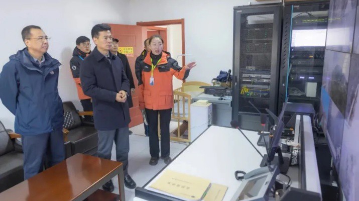 近期，甘肃文旅集团组织开展春节前安全生产专项督导检查工作。集团公司主要领导牵头部署，领导班子成员分赴一线、带队督导，深入旗下景区景点、酒店民宿、饮用水生产厂及在建工程项目等重点生产经营场所开展实地督导